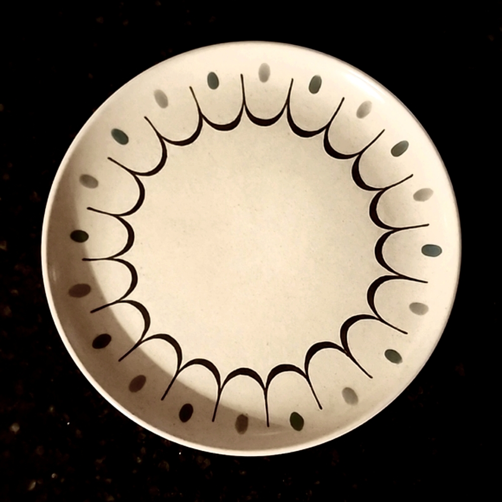 MCM 1955 Metlox Poppytrail Del Ray Dinner Plate